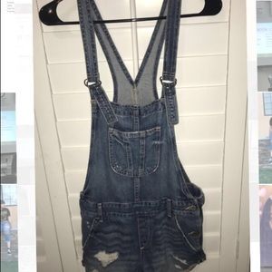 Hollister ripped short overalls